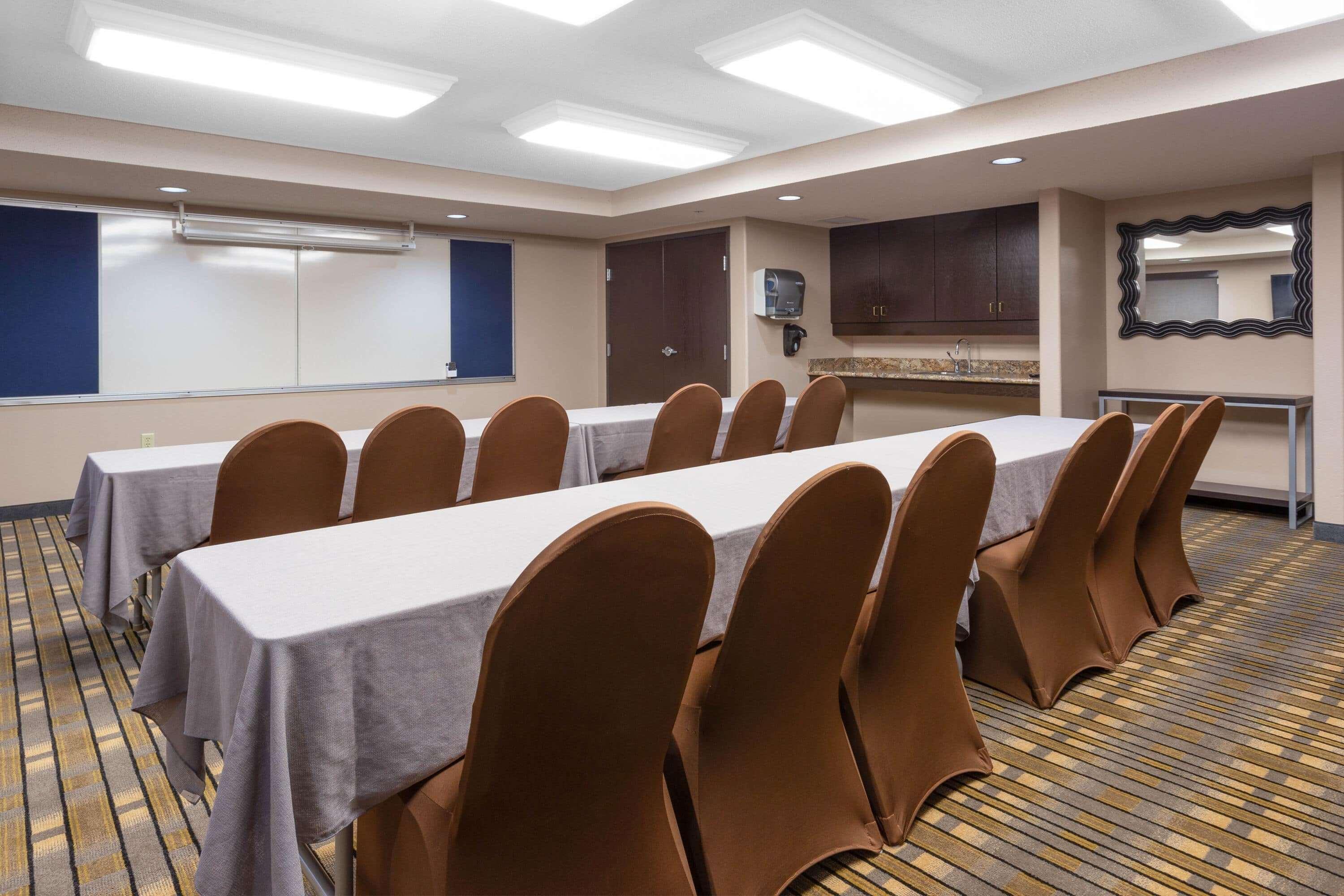Americinn By Wyndham Madison South Экстерьер фото